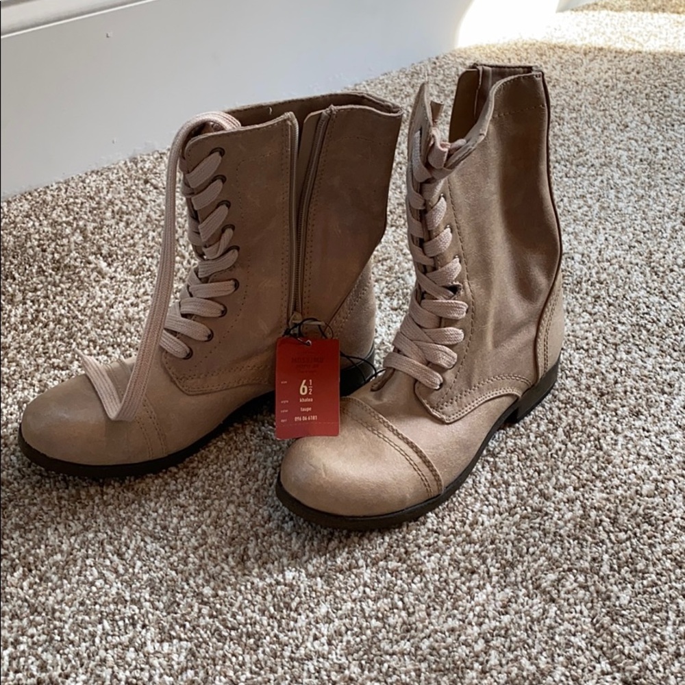 Mossimo Taupe boots!